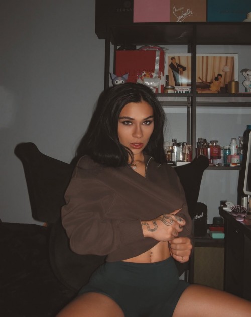 Super Entry (2026) FamilyXXX English Hot Short Film 720p HDRip 300MB Download